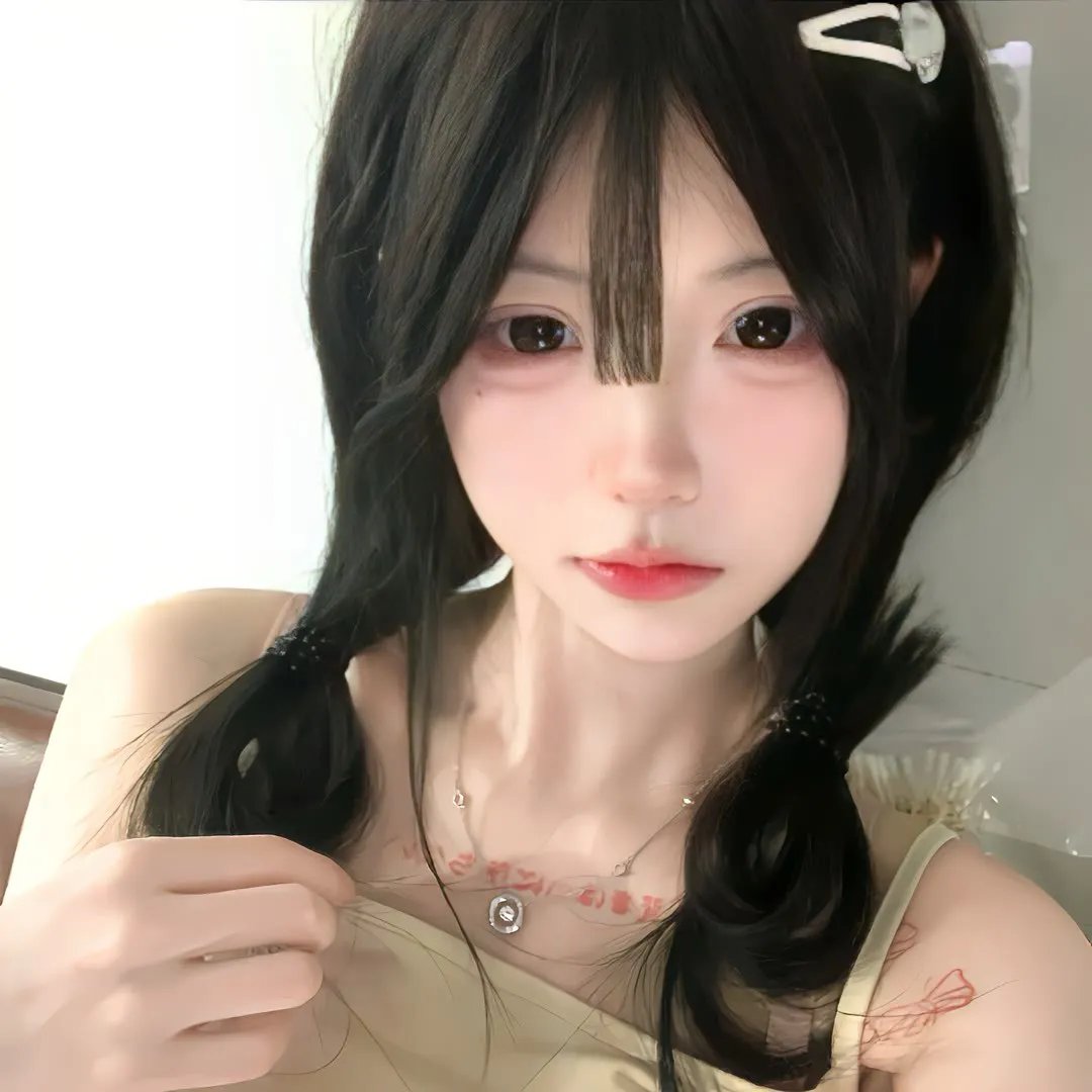 当红小花与前任深夜同框，好友出面澄清，长达一周引热议